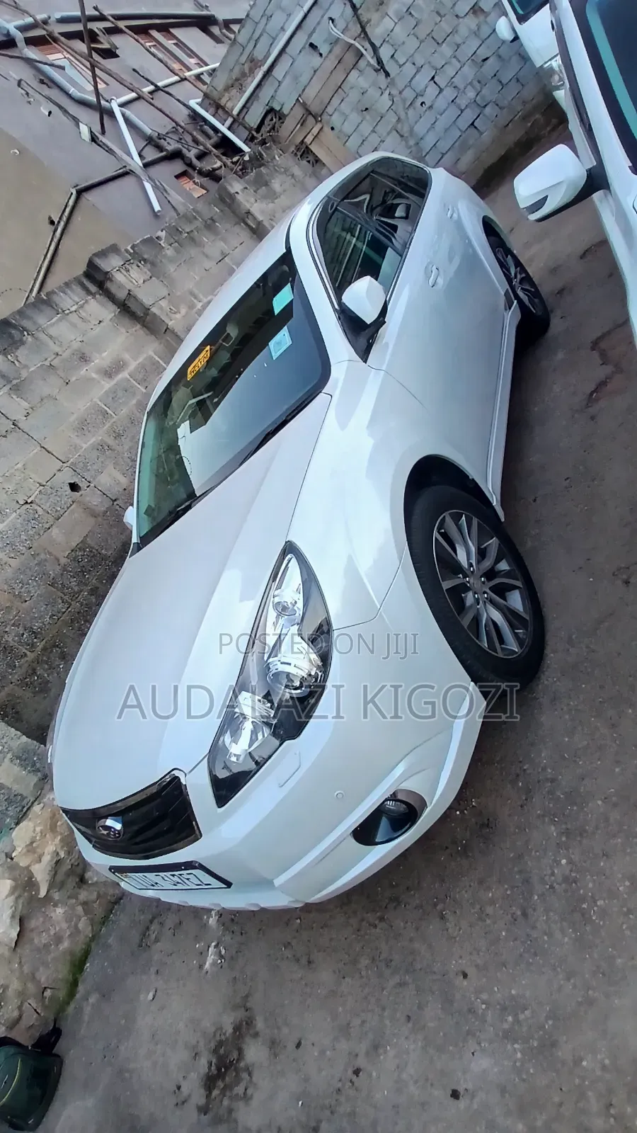 Subaru Outback 2011 White