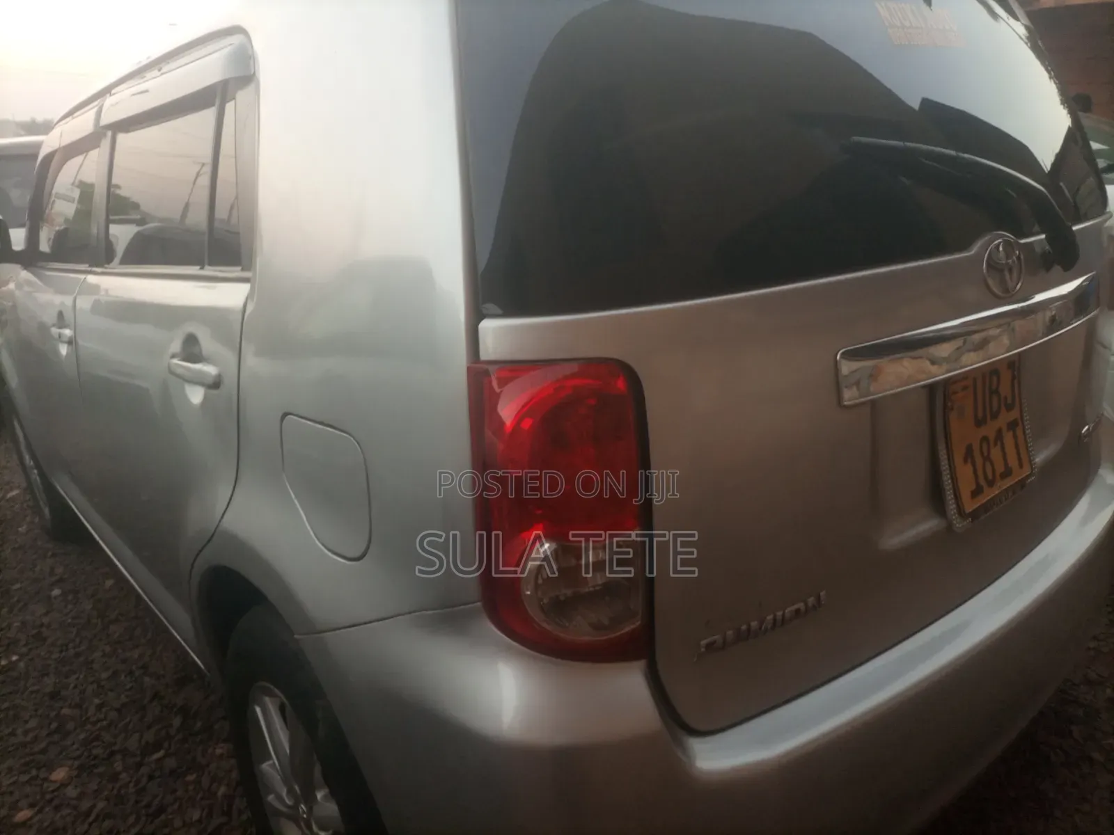 Toyota Corolla Rumion 2009 White