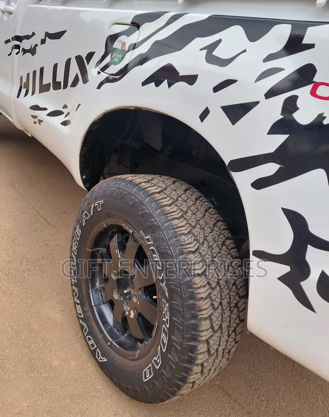 Toyota Hilux 2013 White