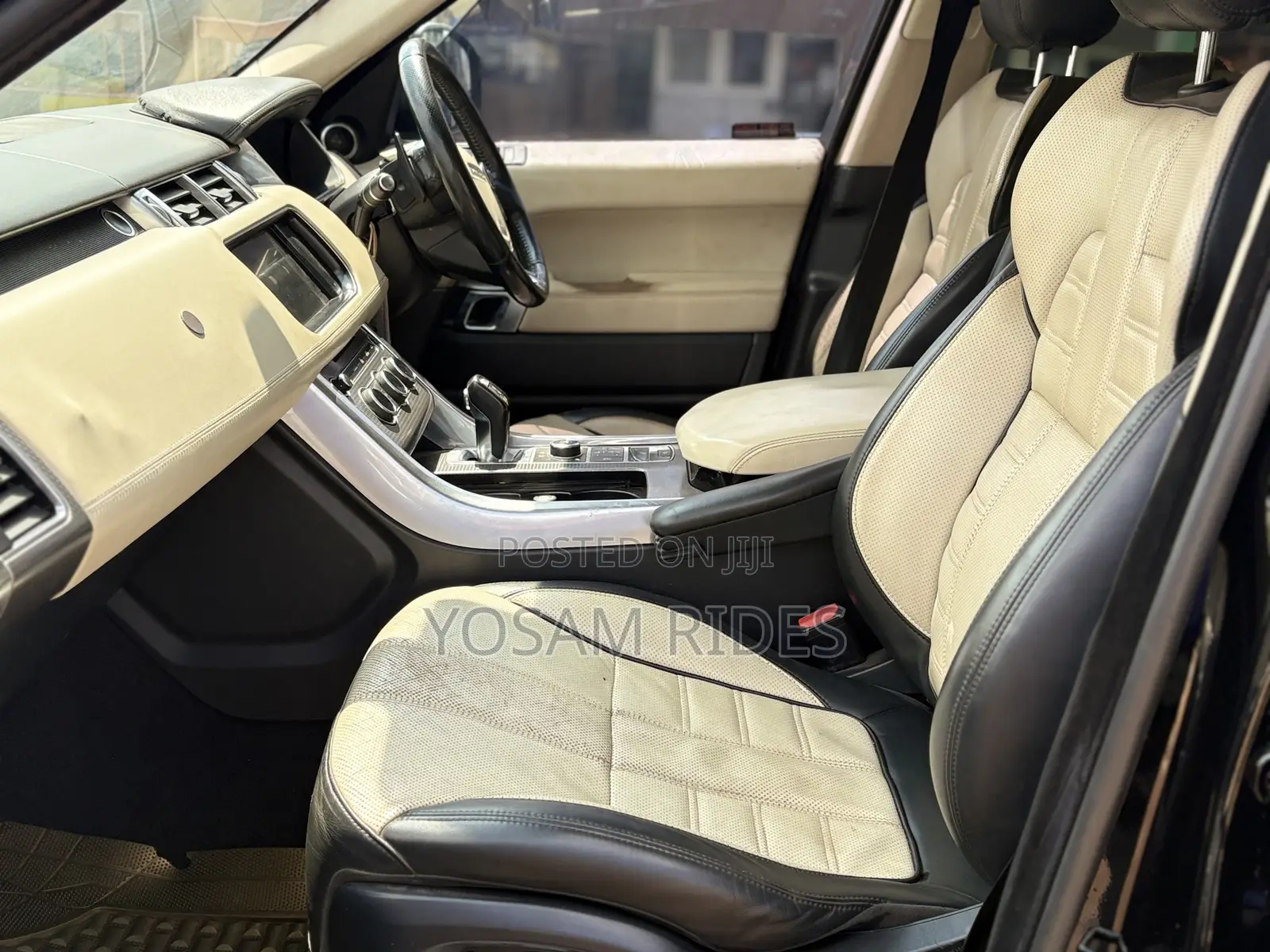 Land Rover Range Rover Sport SE 4x4 (3.0L 6cyl 8A) 2016 Black