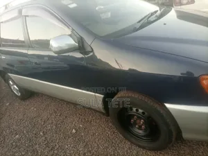 Toyota Ipsum 1999 Blue
