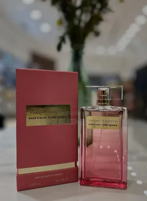 Narciso Rodriguez Radiant Magnolia Eau De Parfum Intense