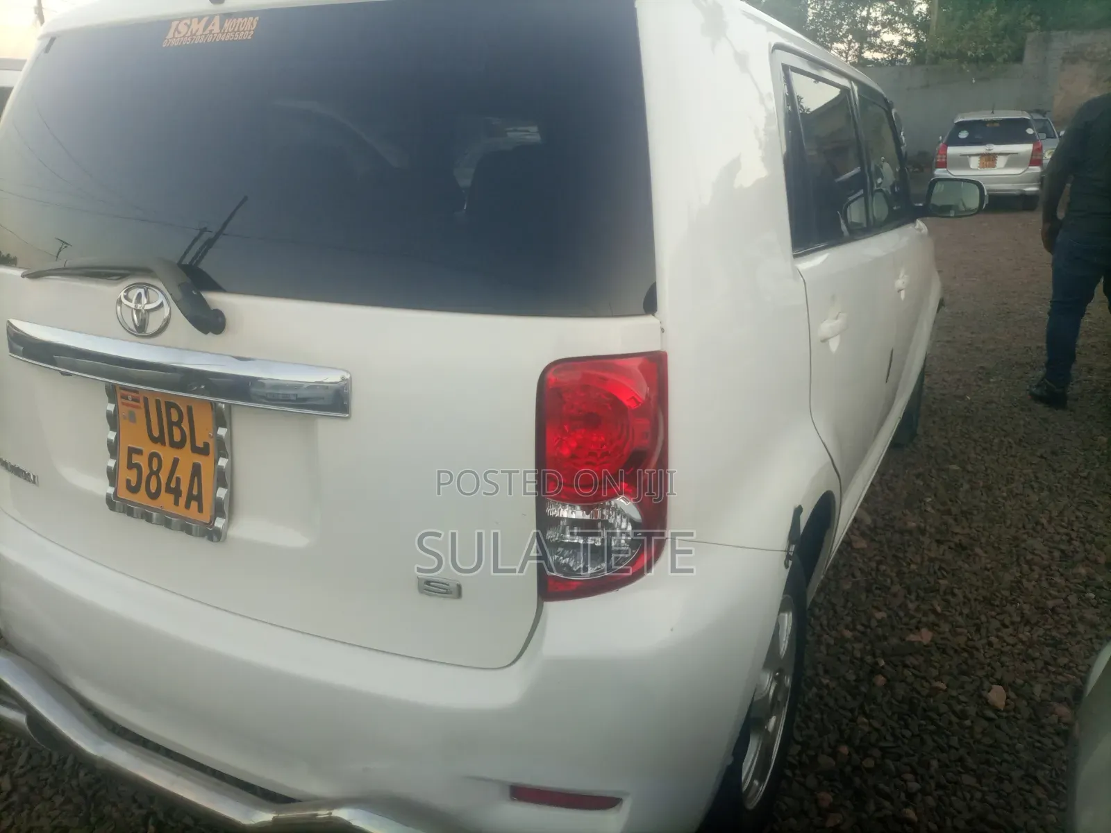 Toyota Corolla Rumion 2009 White