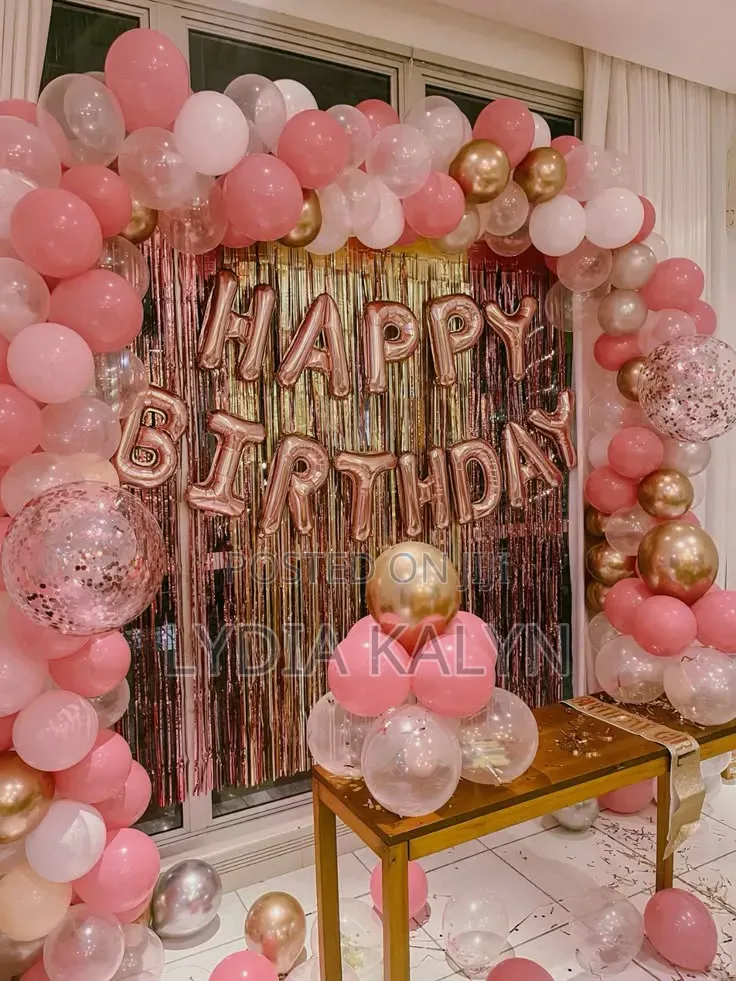 Balloons & Wall Backdrop