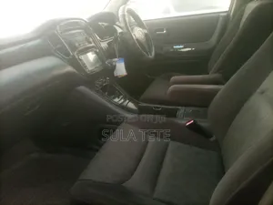 Toyota Kluger 2003 Gold