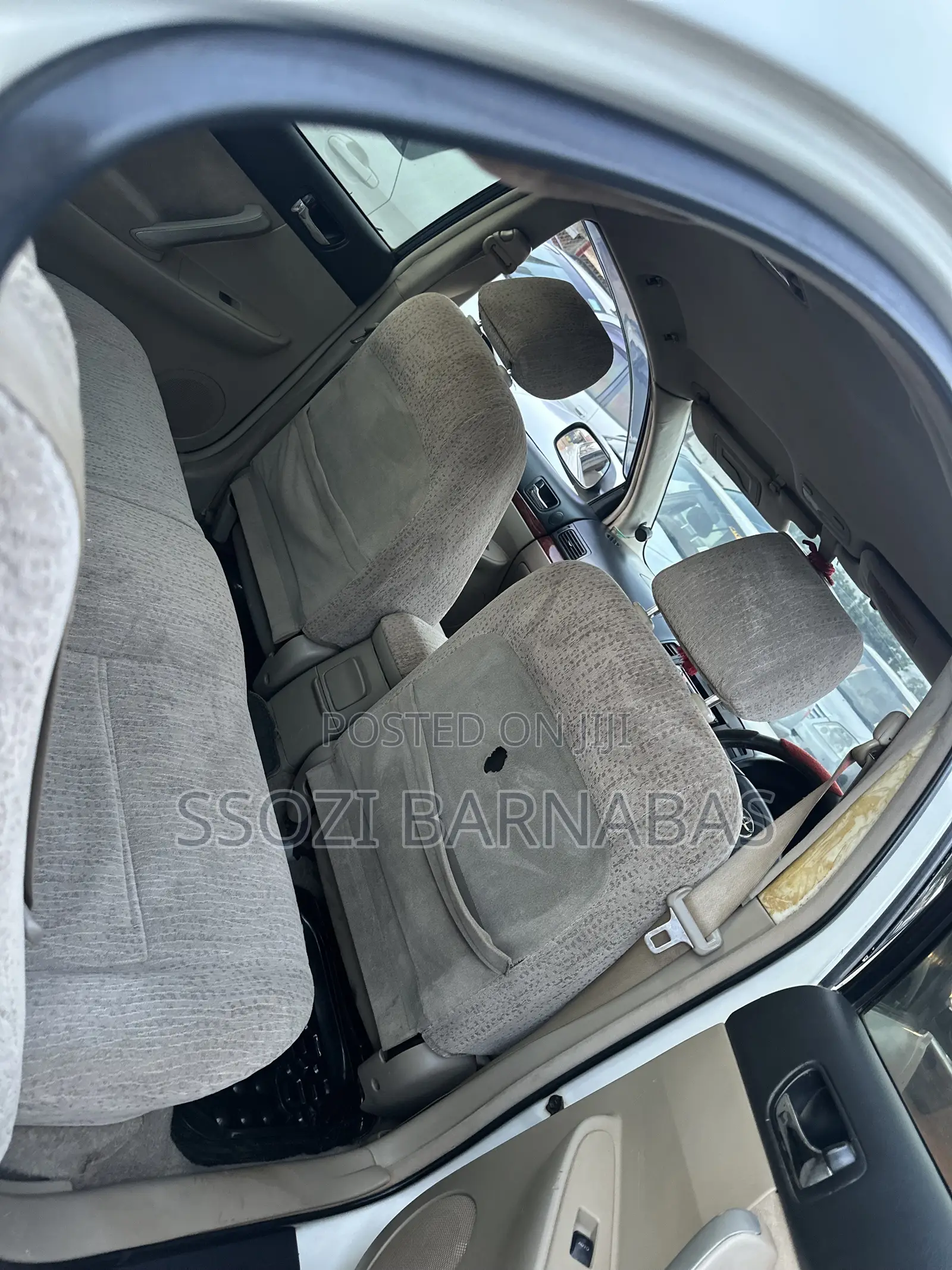 Toyota Noah 2002 Silver