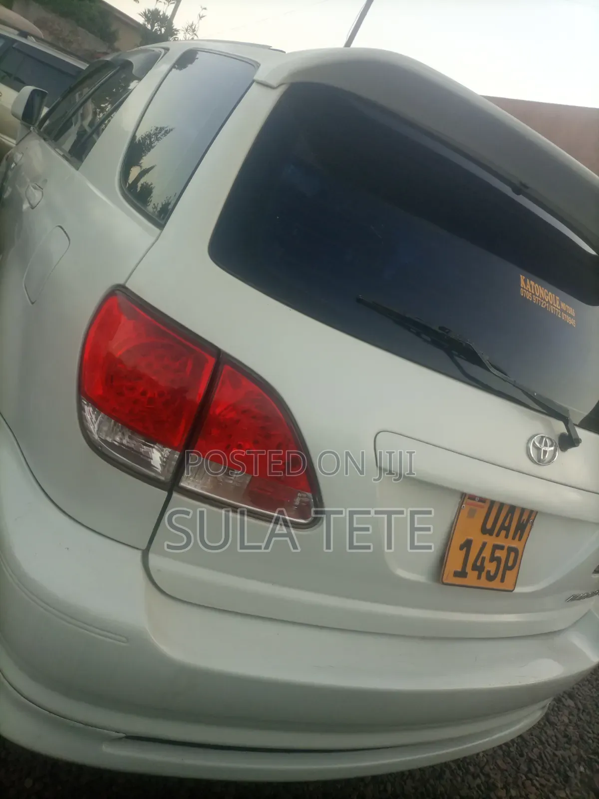 Toyota Harrier 2000 Silver