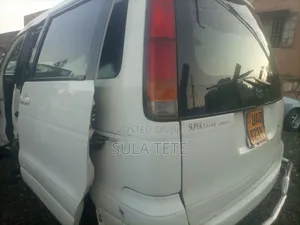 Toyota Noah 2002 White