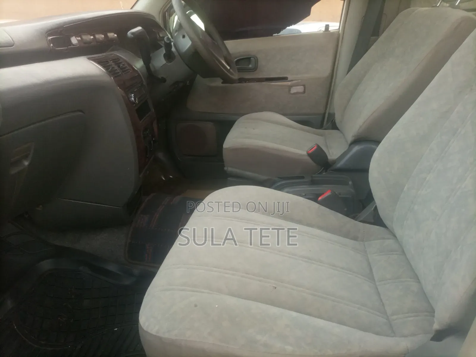 Toyota Noah 2002 White