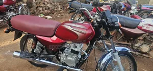Bajaj Boxer 2017 Red