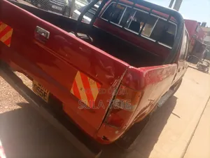 Nissan DoubleCab 1996 Red