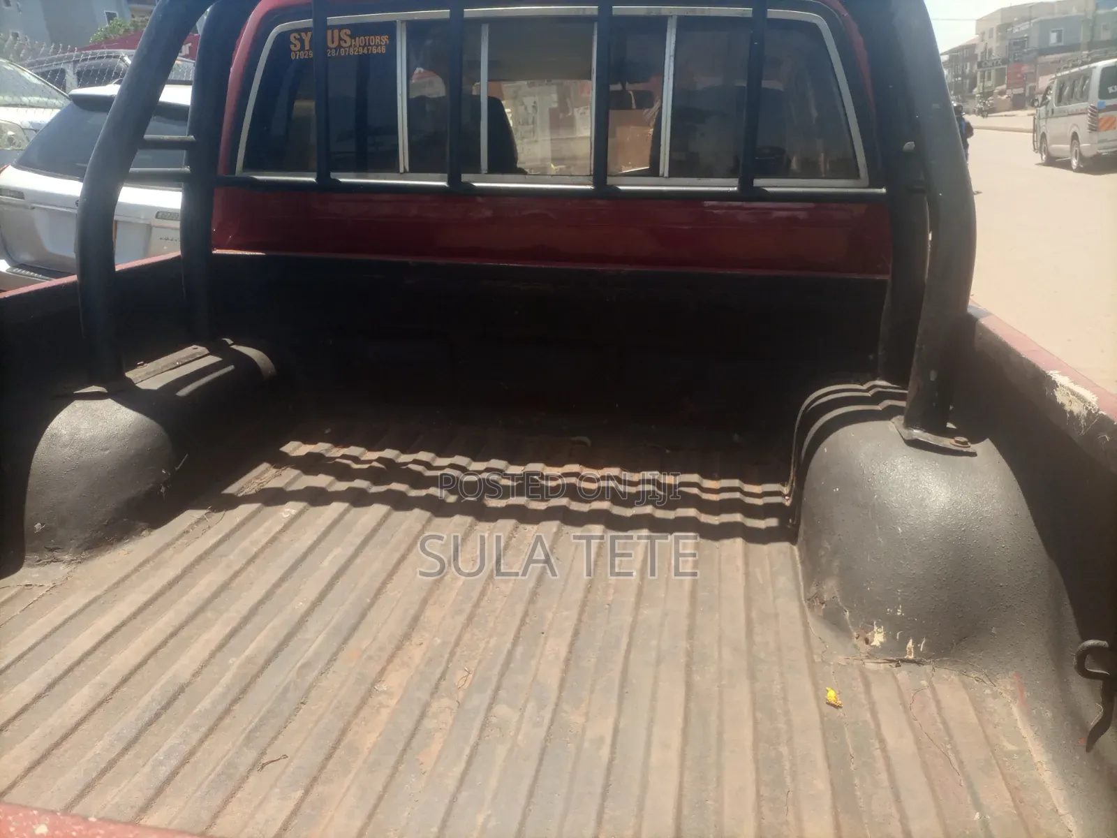 Nissan DoubleCab 1996 Red