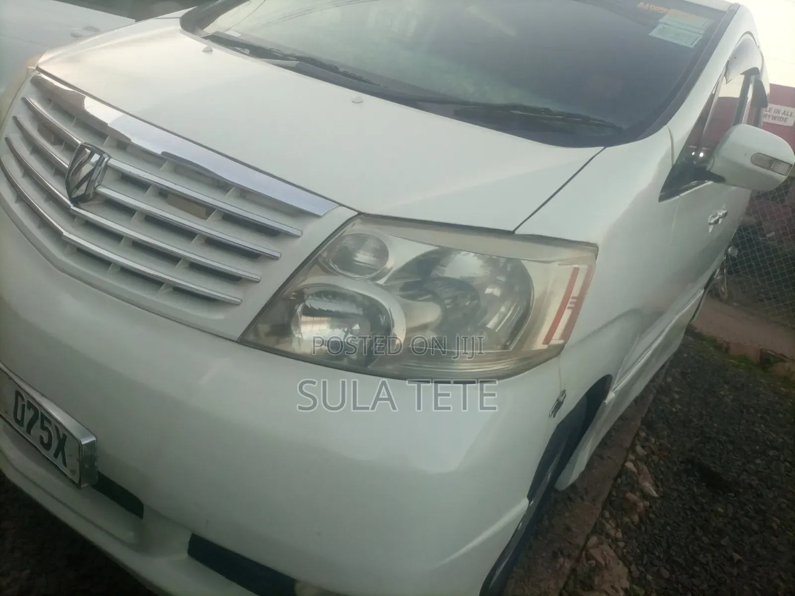 Toyota Alphard 2005 White