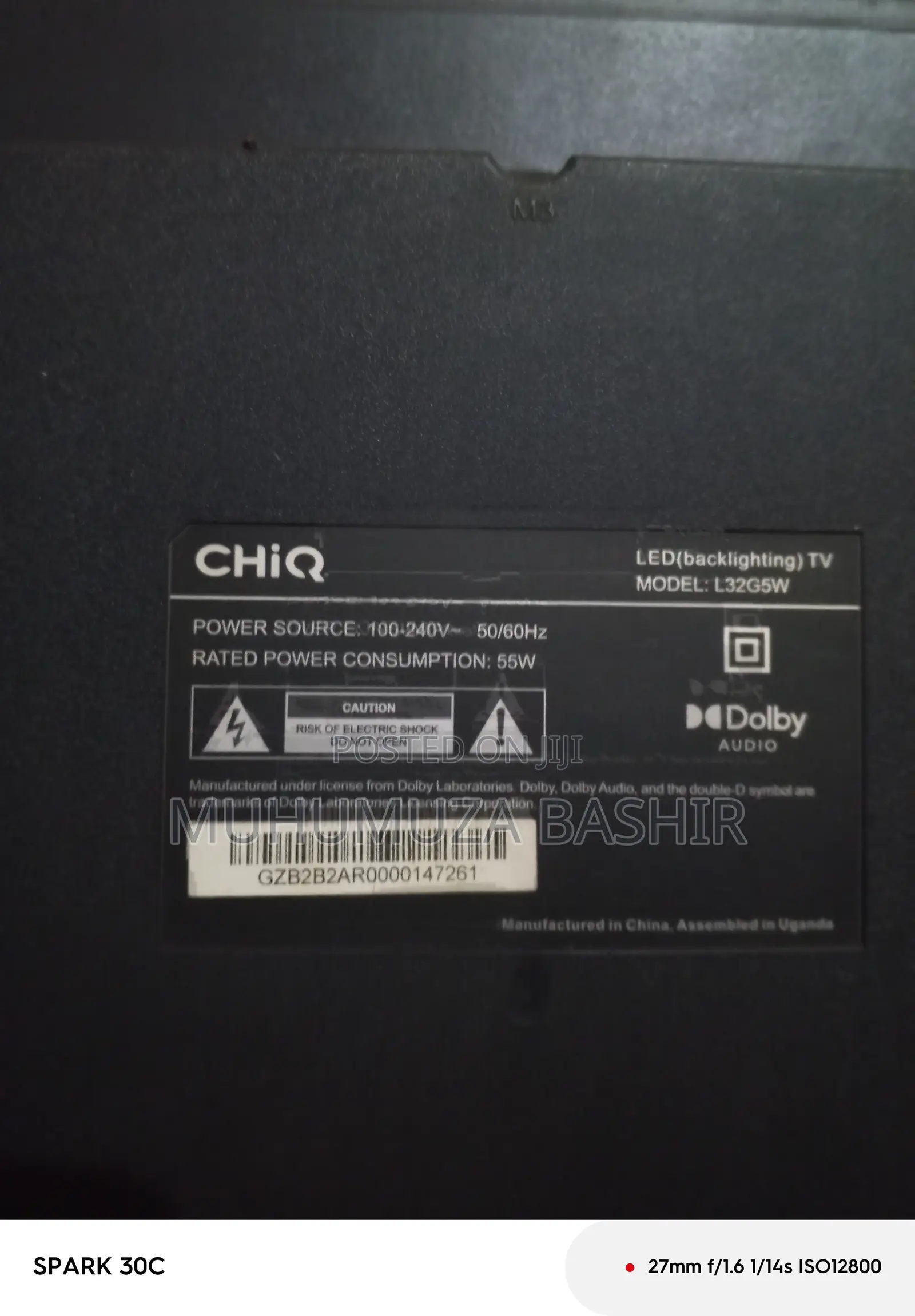 CHiQ 32 Inch TV for Parts L32G5W - Power & Sound OK - With Remote