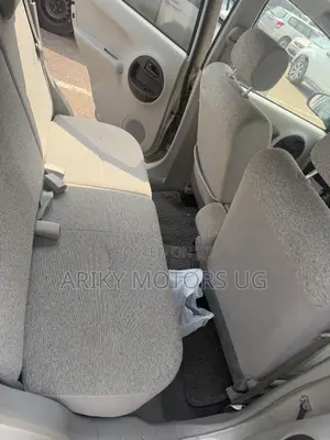 Toyota Passo 1.0 AWD 2011 Silver