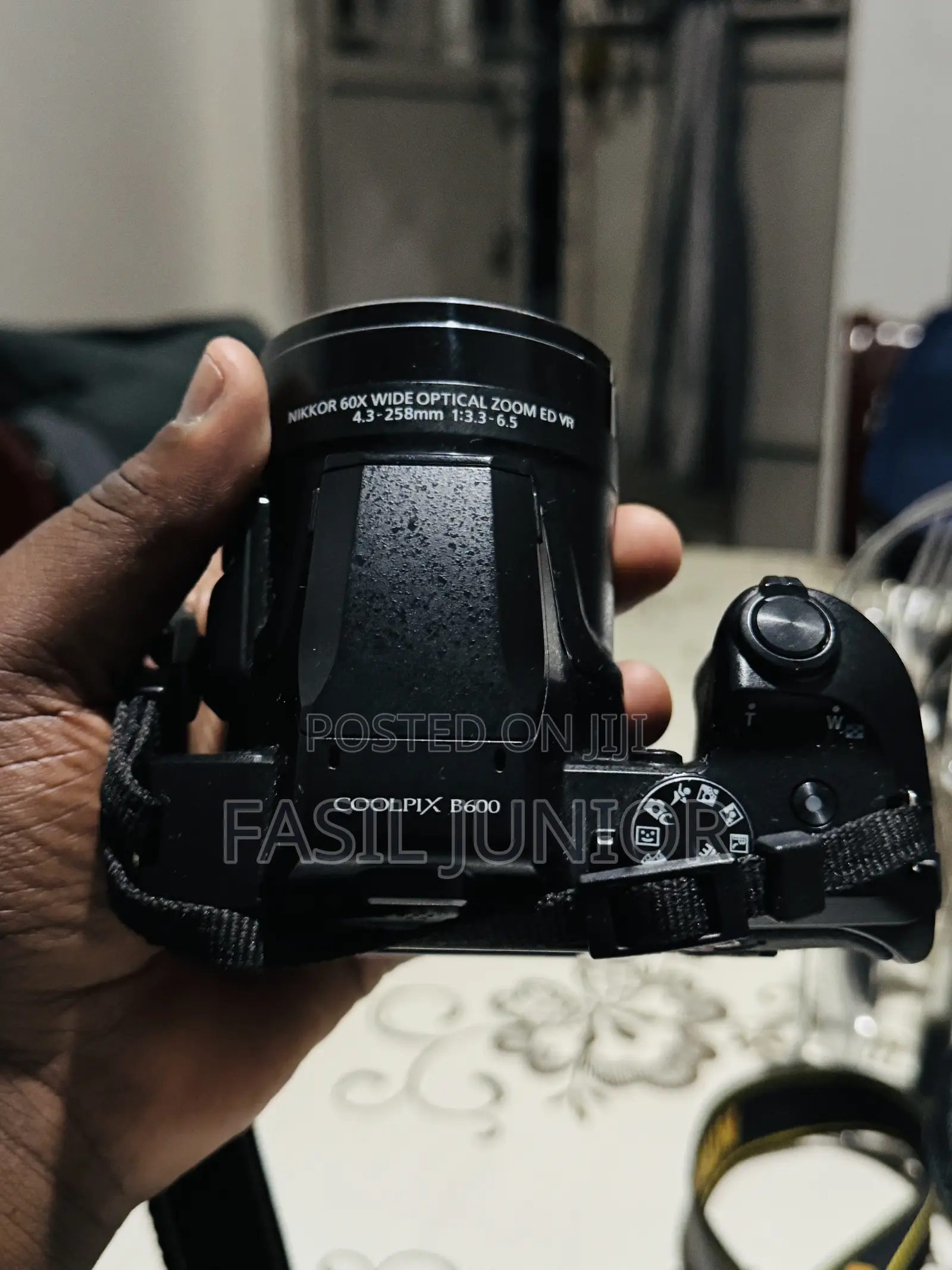 Nikon Coolpix B600