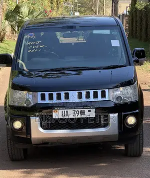 Mitsubishi Delica 2013 Black