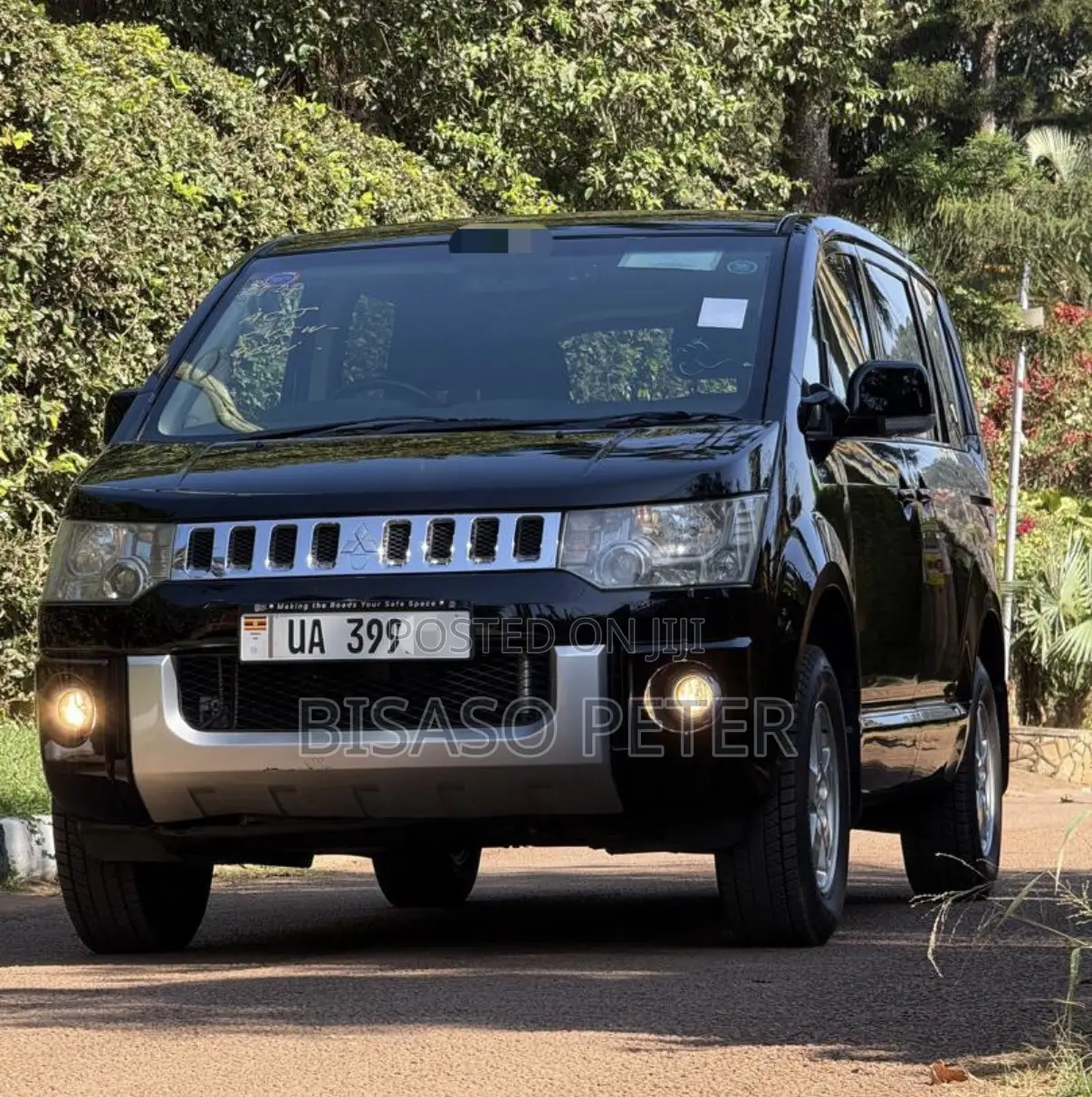 Mitsubishi Delica 2013 Black