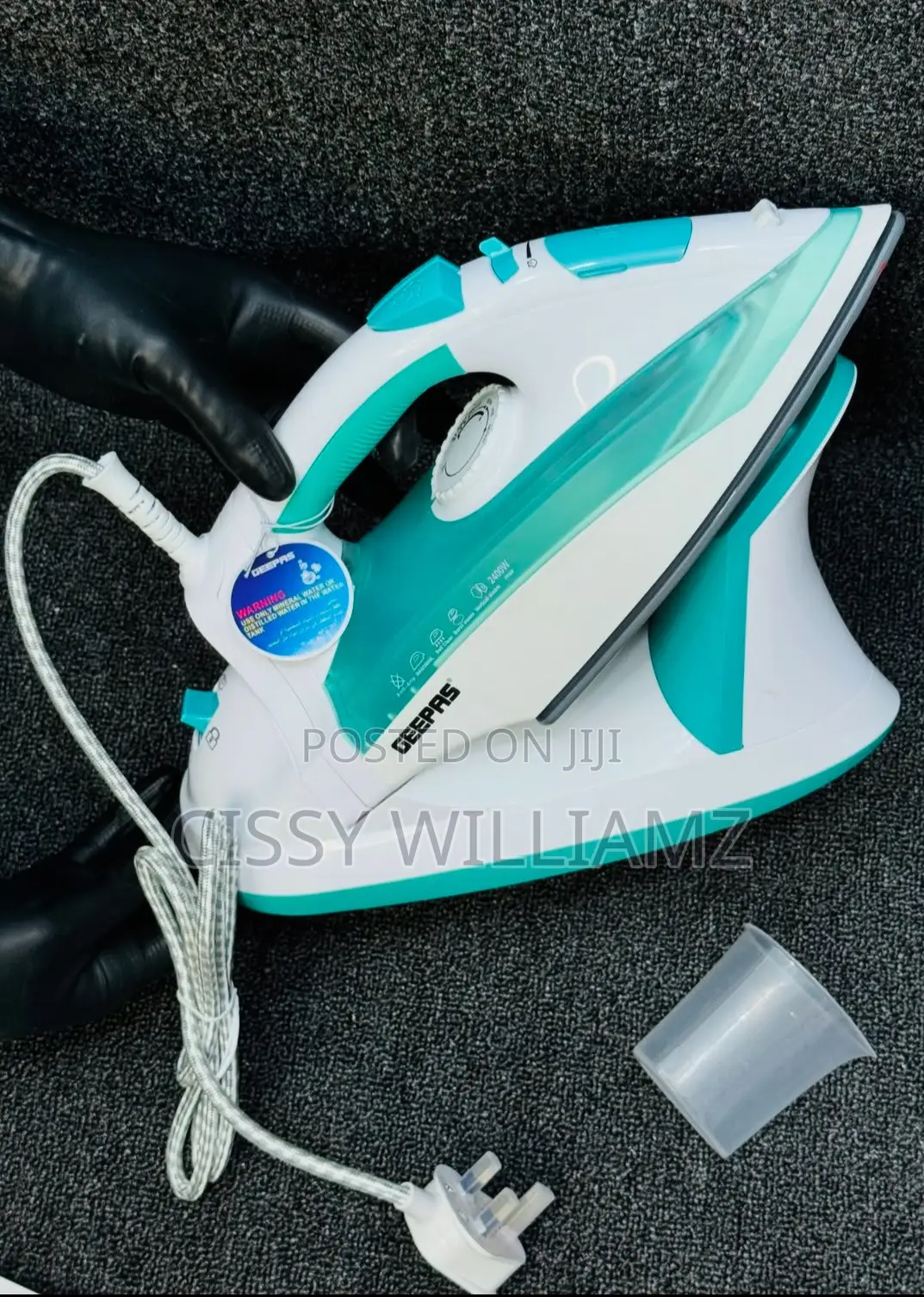 Geepas Cordless/Corded Steam Iron