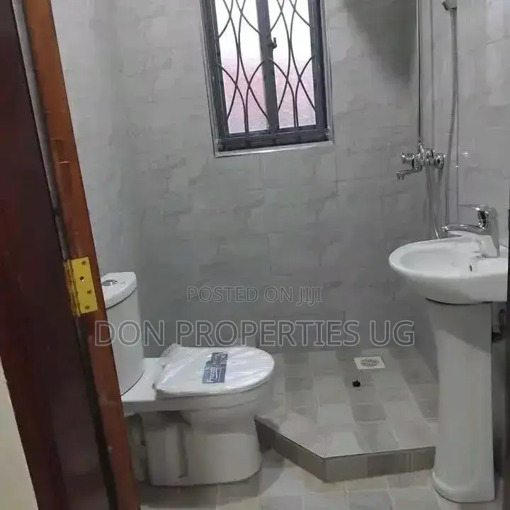 2bdrm Apartment in Muyenga Estate, Central Division for rent