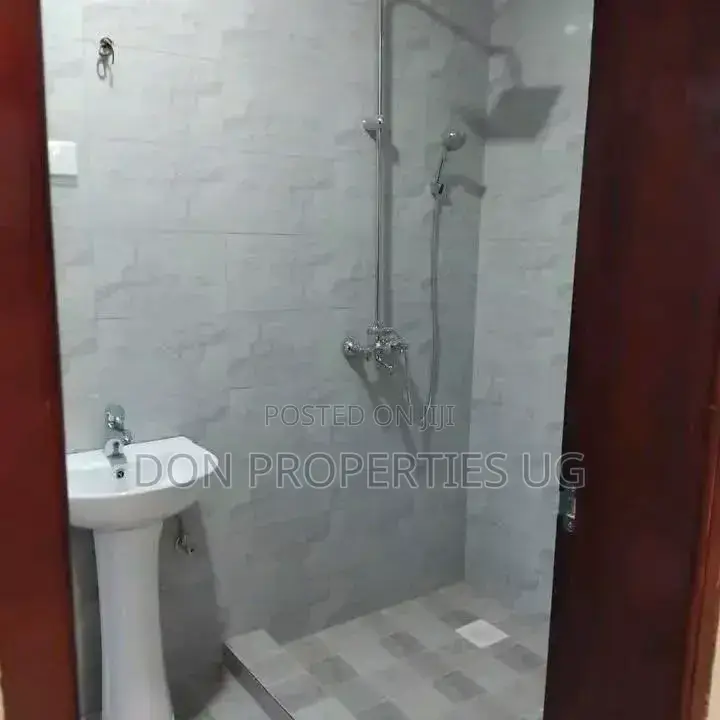2bdrm Apartment in Muyenga Estate, Central Division for rent