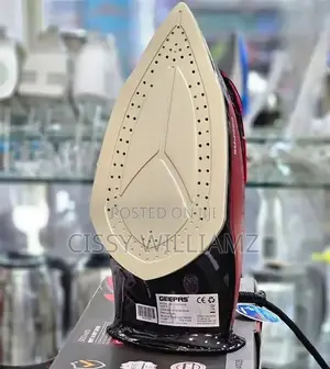 Geepas Ceramic Steam Iron 3100W