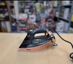 Geepas Auto Temperature Steam Iron