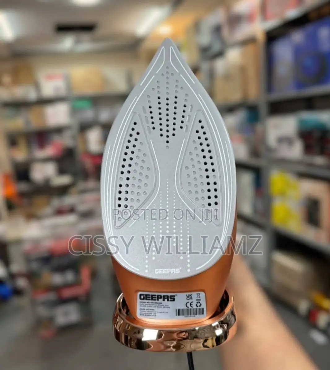 Geepas Auto Temperature Steam Iron