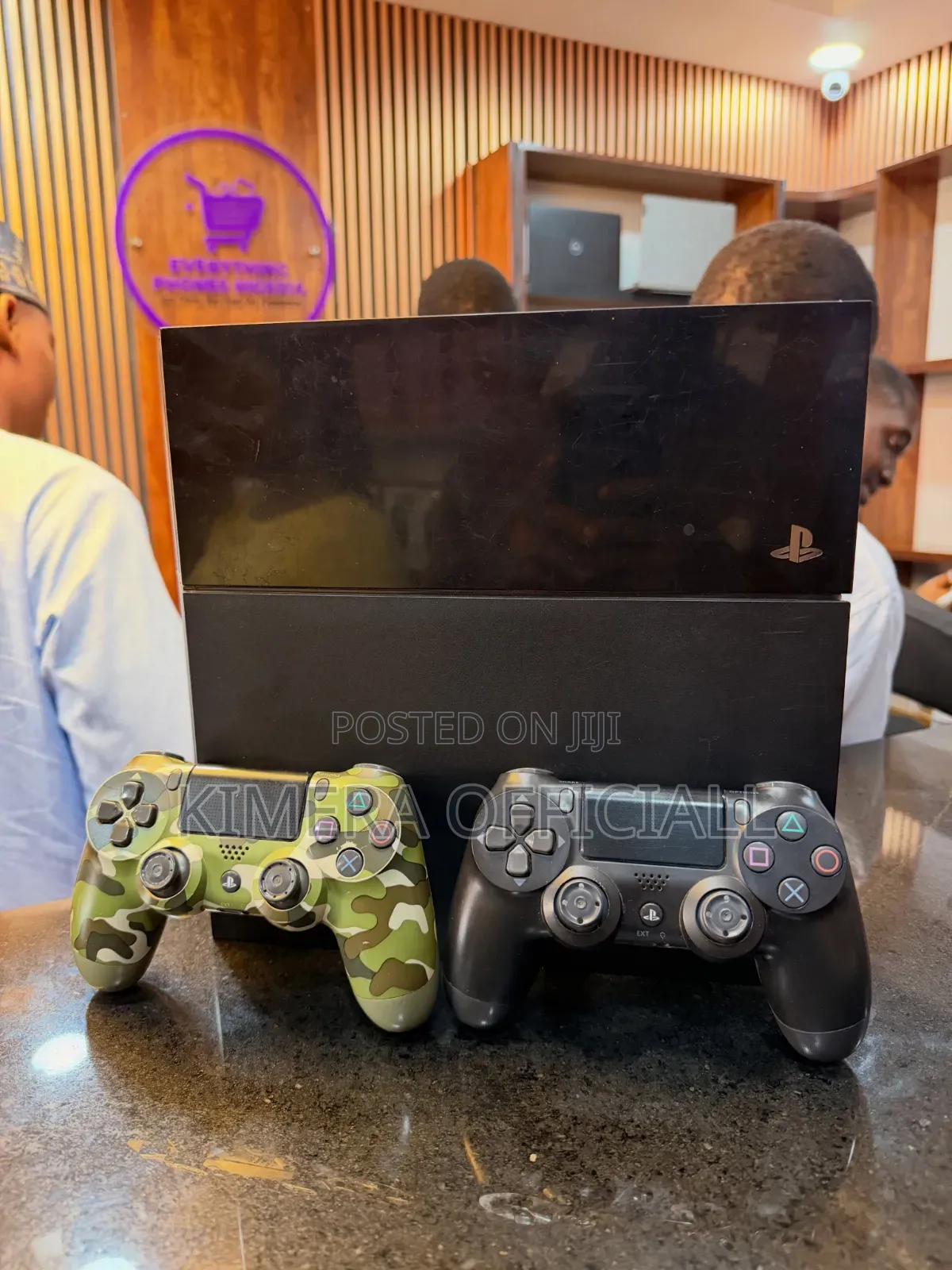 Best PS4 Standard Deal in Kampala: Chipped Console + 12 Games & 2 Pads