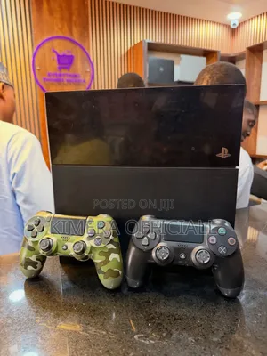 Best PS4 Standard Deal in Kampala: Chipped Console + 12 Games & 2 Pads