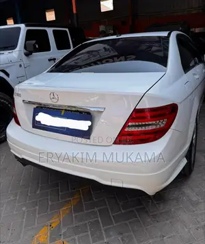 Mercedes-Benz C180 2012 White