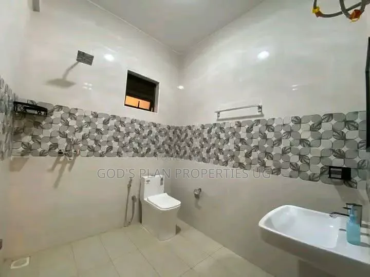 2bdrm Apartment in Bunamwaya Estate, Central Division for rent