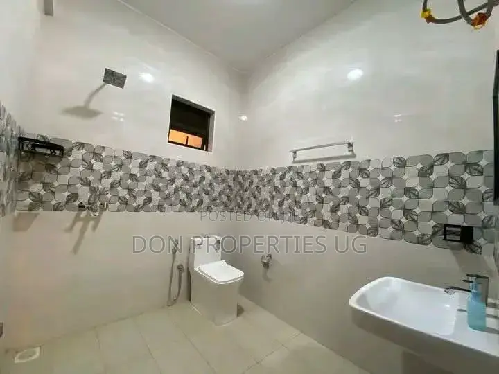 2bdrm Apartment in Bunamwaya Estate, Central Division for rent