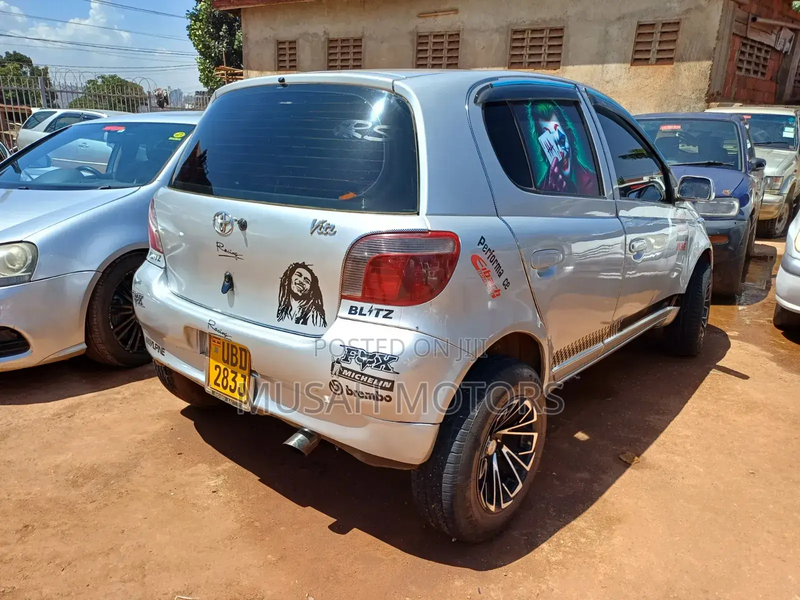 Toyota Vitz 1999 Silver