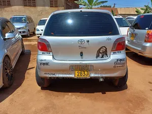 Toyota Vitz 1999 Silver