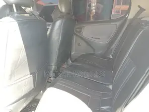 Toyota Vitz 1999 Silver