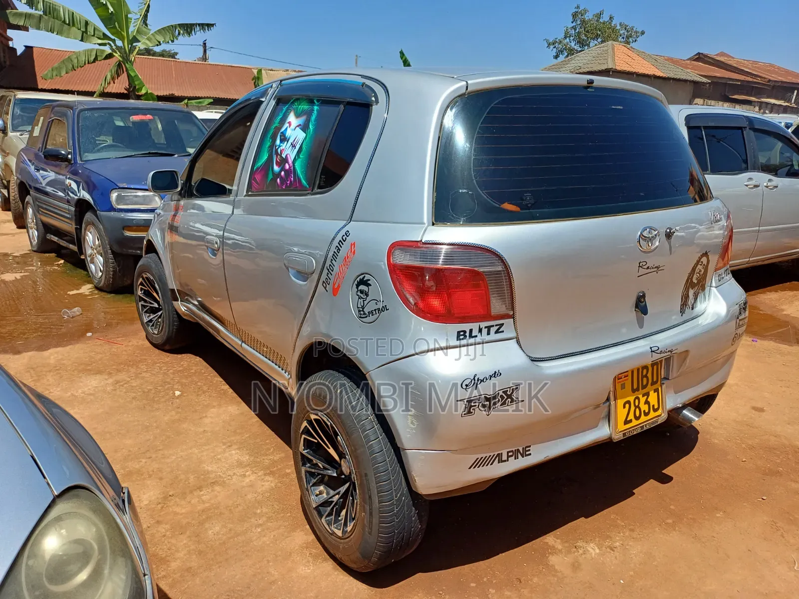 Toyota Vitz 1999 Silver