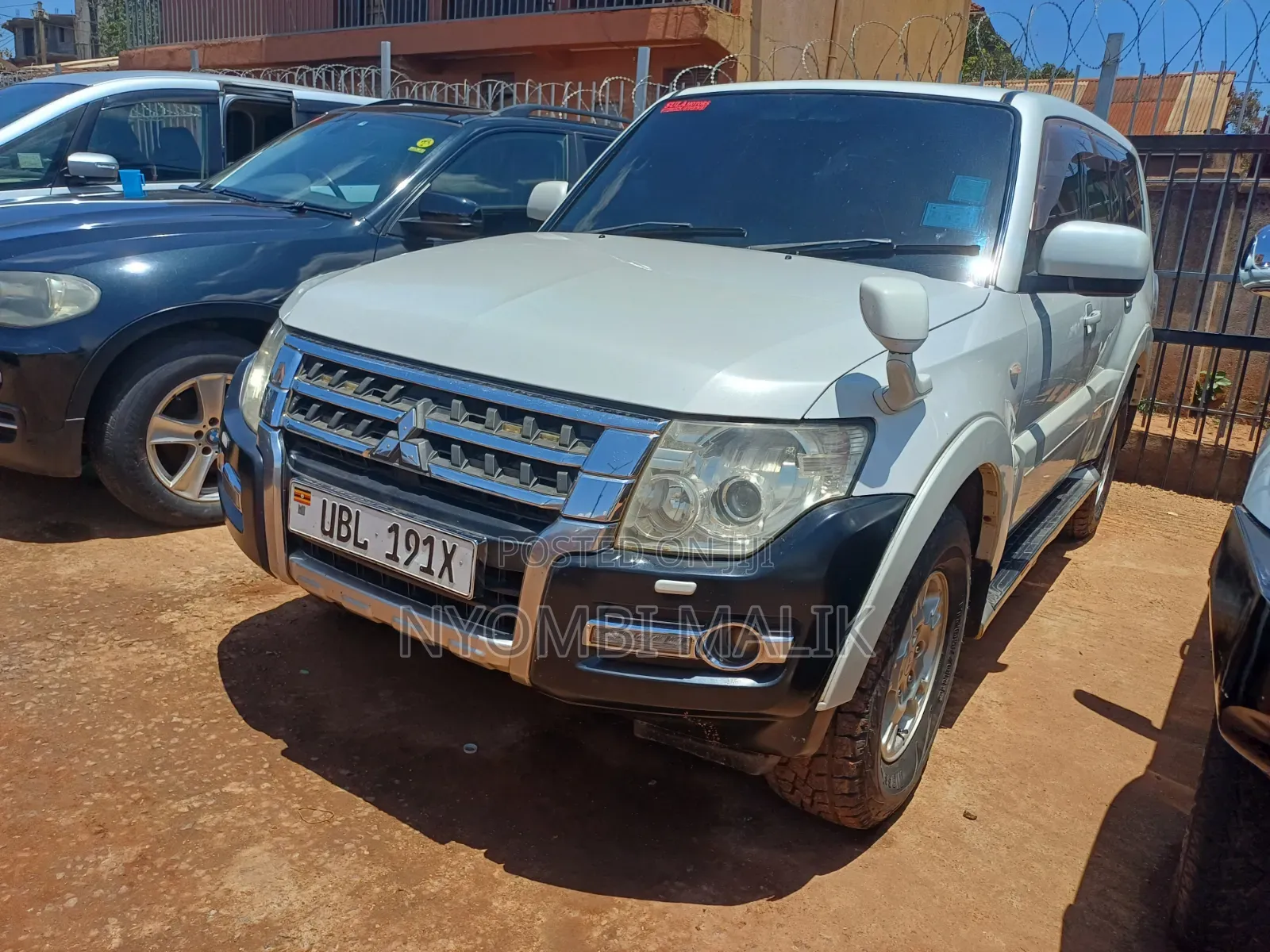 Mitsubishi Pajero 2010 White