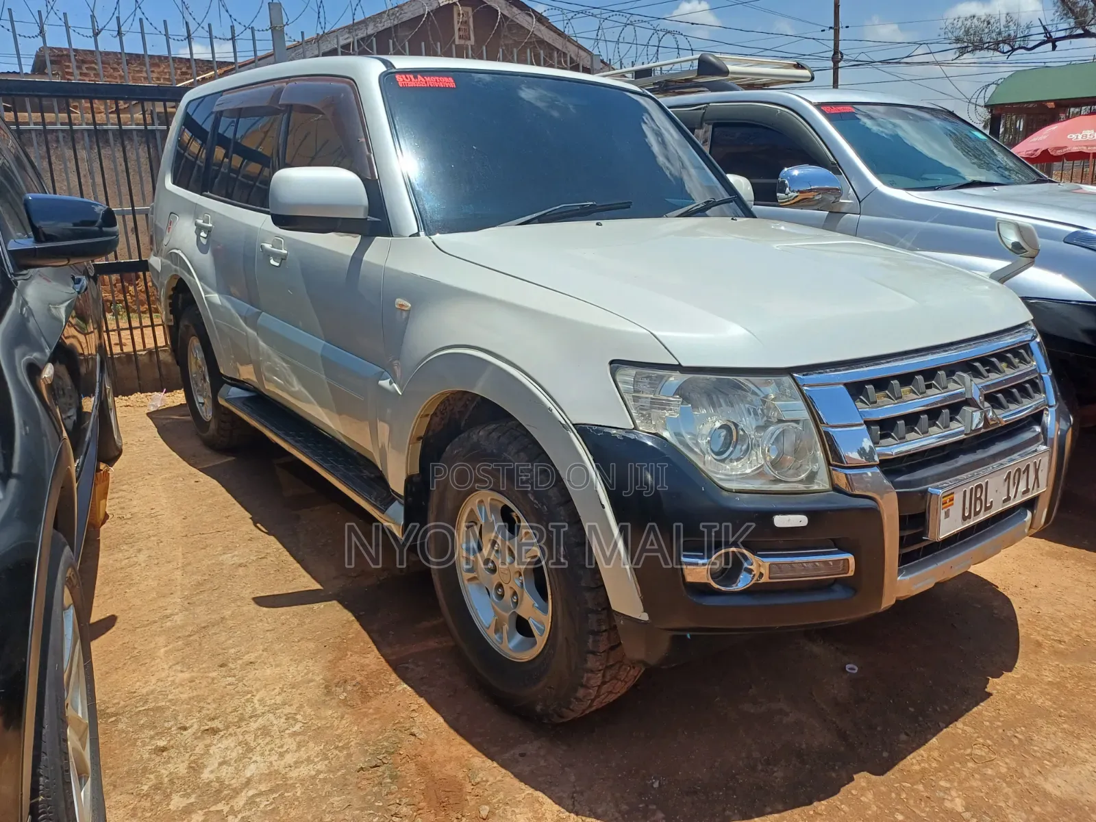 Mitsubishi Pajero 2010 White