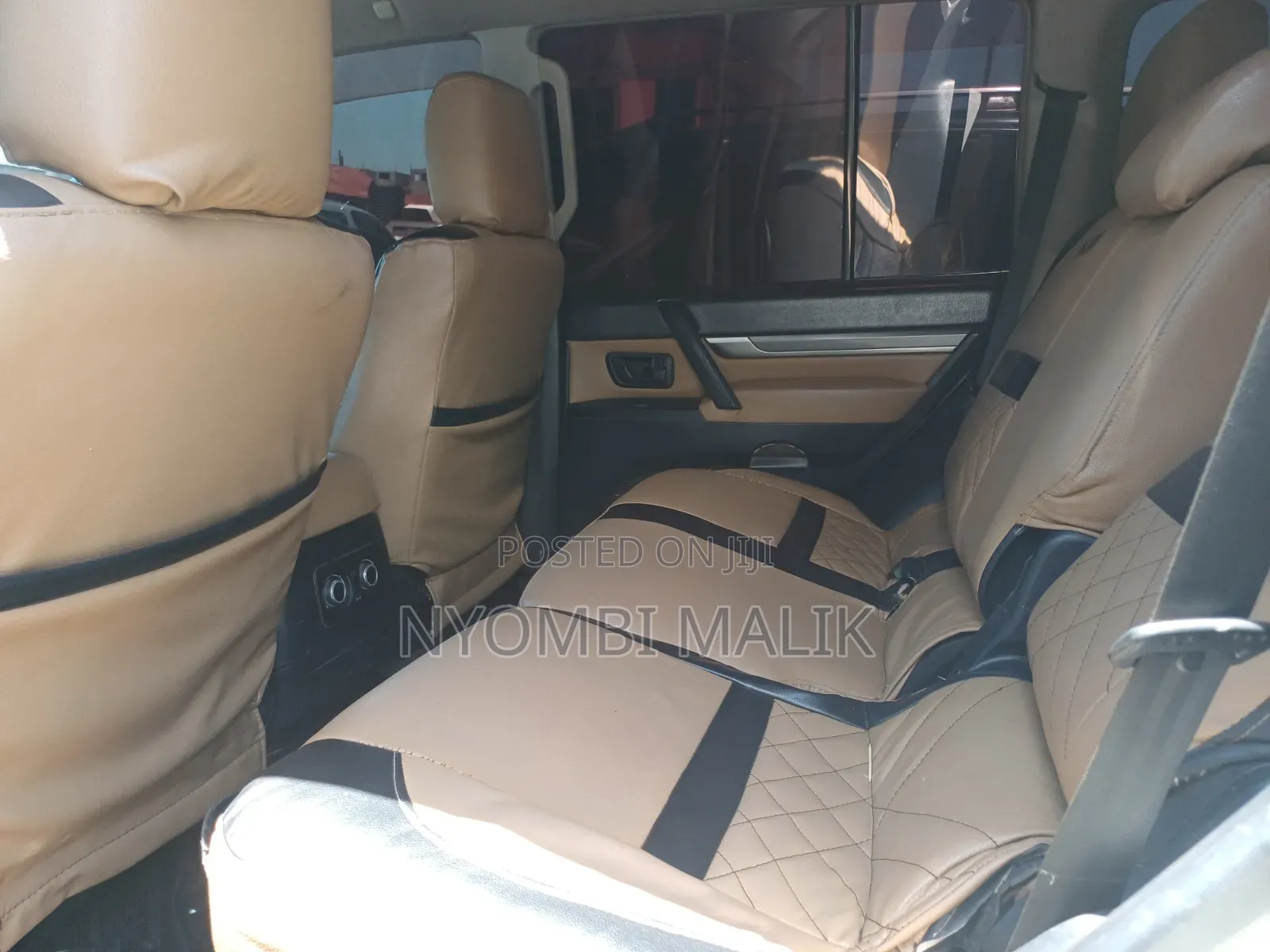 Mitsubishi Pajero 2010 White