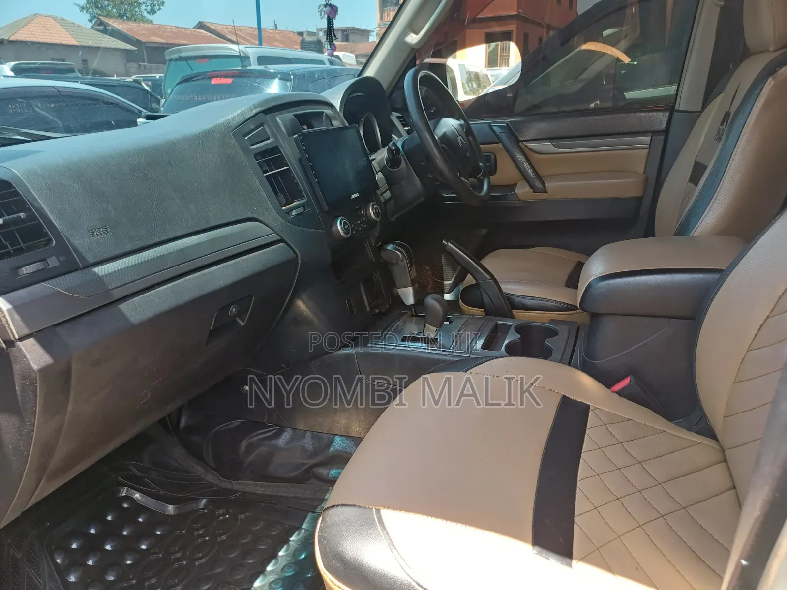 Mitsubishi Pajero 2010 White