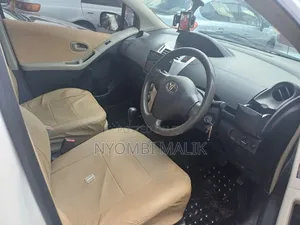 Toyota Vitz 2008 White