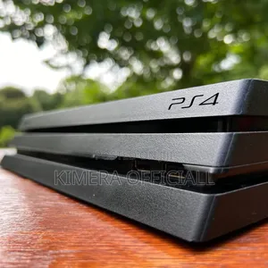 Chipped PS4 Pro: The Undisputed King. Chipped PS4 Pro + 30 Top Games