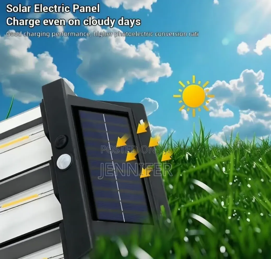 4-Bulb Solar-Powered Outdoor Wall Light