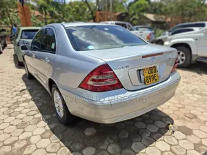 Mercedes-Benz C200 2004 Silver