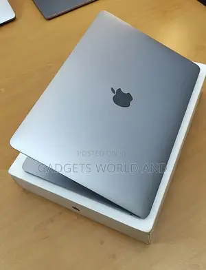 New Laptop Apple MacBook Pro 2020 32GB Intel Core i5 SSD 2T
