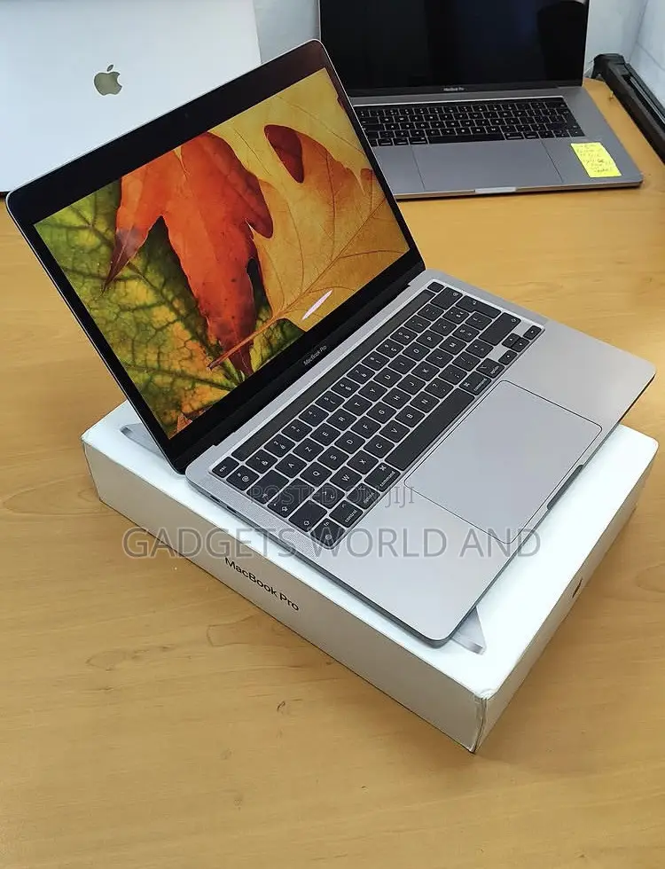 New Laptop Apple MacBook Pro 2020 32GB Intel Core i5 SSD 2T
