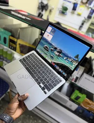 Laptop Apple MacBook Pro 2020 16GB Intel Core i5 SSD 512GB