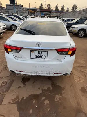 Toyota Mark X 2.5 AWD 2013 White