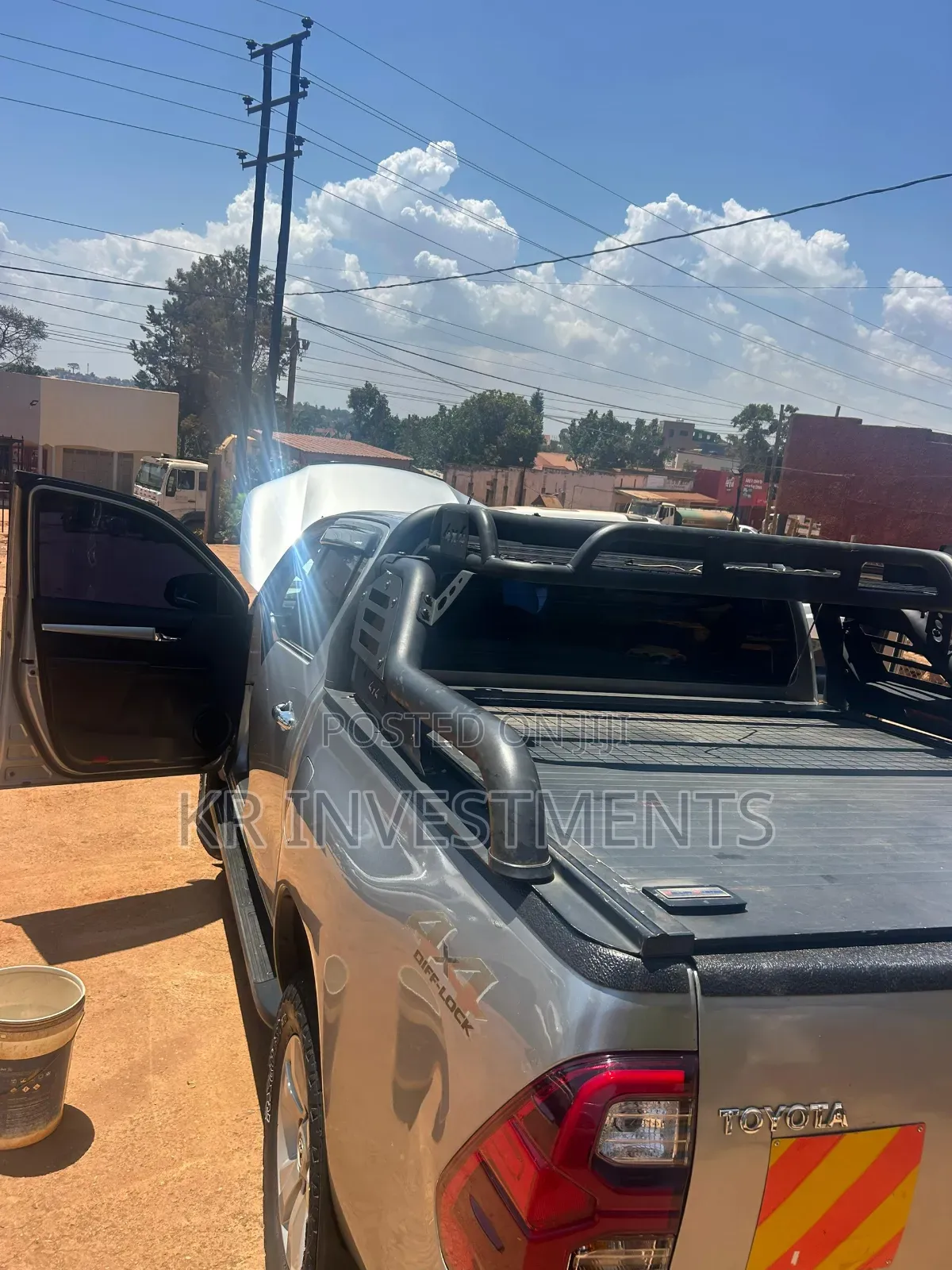 Toyota Hilux 2018 White